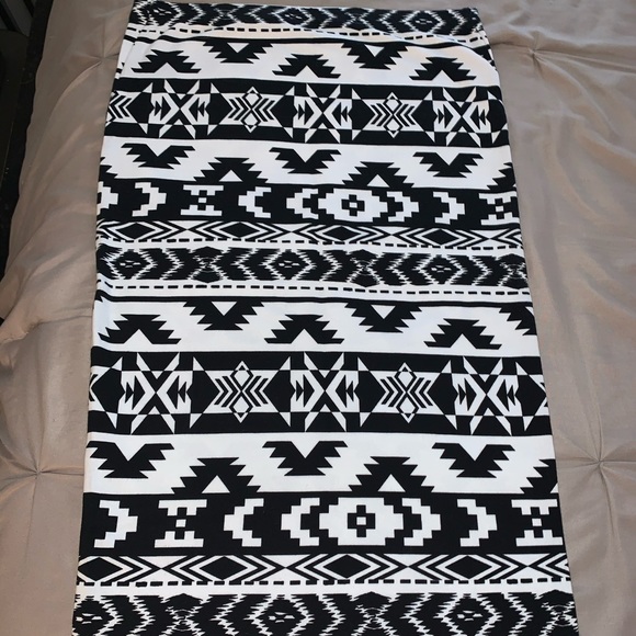 Express tribal print midi skirt - Picture 2 of 2